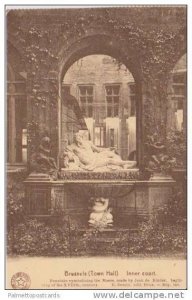 Interior View, Maese Fountain, Inner Court, Town Hall, Bruxelles, Belgium 190...