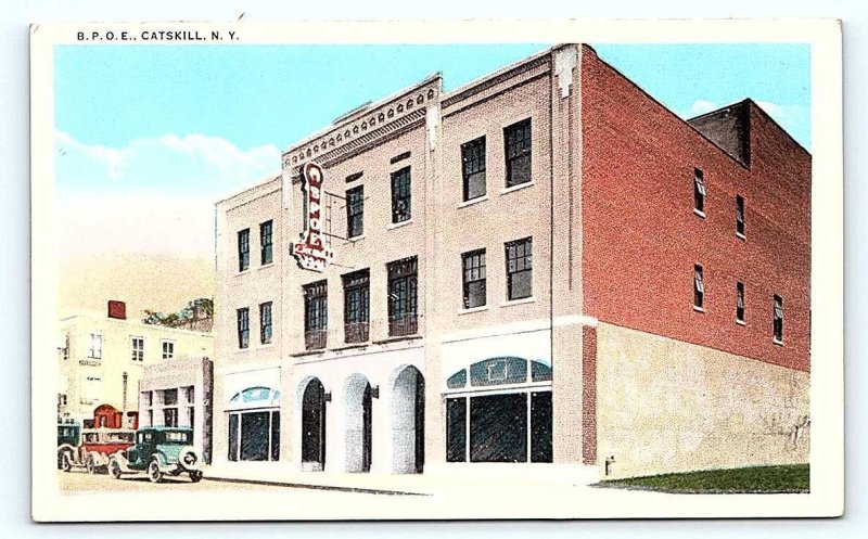 CATSKILL, NY New York ~ Street Scene ELKS CLUB c1930s Cars Tichnor Postcard