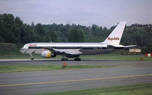 Aviation - Republic Airlines. Boeing B-757-2S7