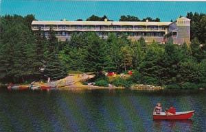 Maine Boothbay Harbor Lake View Motel