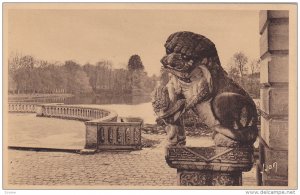 Le Palais, Dragon Decorant La Porte Du Musee Chinois, Fontainebleau (Seine et...