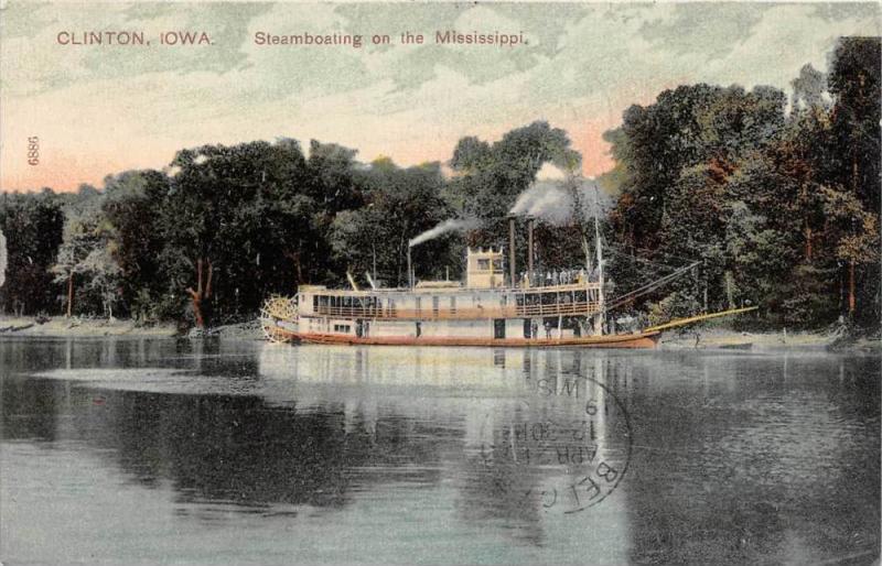 Iowa  Clinton   Steam boating on the Mississippi