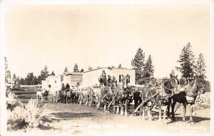 G55/ Bend Oregon RPPC Postcard 1909 Wall Street Horse Wagons Store