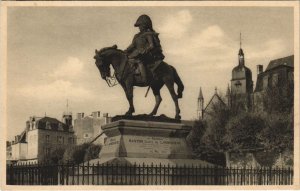 CPA Fougeres Statue de Lariboisiere (1237748)