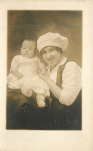 Oregon Eugene C-1910 Mother & Child RPPC Photo Postcard Photo Studio 22-7994