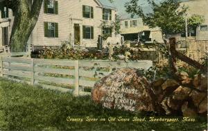 MA - Newburyport. Country Scene on Old Town Road