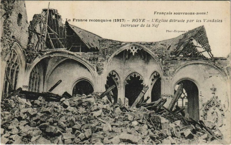 CPA Guerre Military ROYE Église détruite (807144)