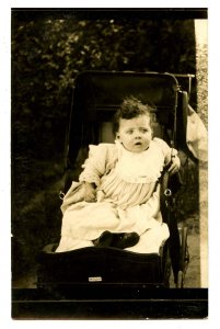 Children -  Child in Carriage                           *RPPC