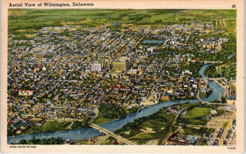 WILMIINGTON, DE Delaware  BIRDSEYE VIEW of City    c1940s  Linen  Postcard