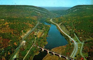 USA Airview Of Delaware Water Gap New Jersey Chrome Postcard 09.86