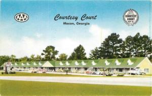 1950s Courtesy Court roadside Macon Georgia Norcraft Westware postcard 687