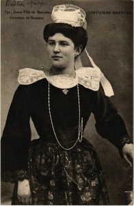 CPA Jeune fille de Bannalec, Costumes de Semaine FRANCE (1025544)