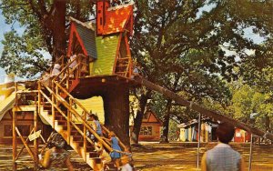 SANTA'S VILLAGE Dundee, IL Tree House Christmas c1950s Vintage Postcard