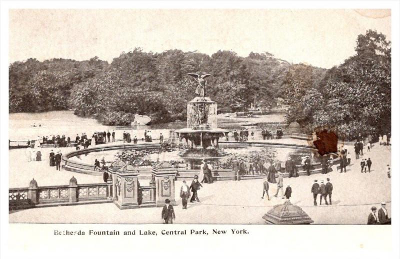 New York City   central park Fountain and Lake