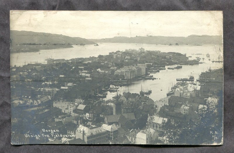 dc117 - NORWAY Bergen 1909 Panoramic View. Real Photo Postcard.