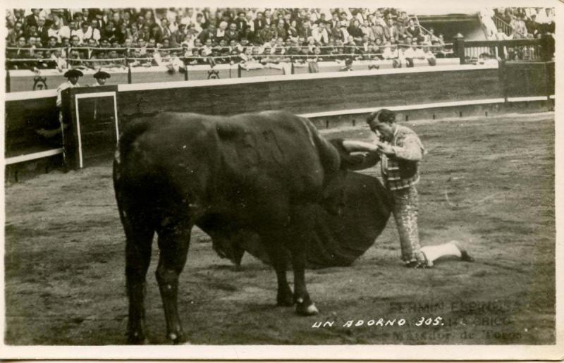 Mexico -Armillita Un Adorno. Fermin Espinosa, Matador - RPPC