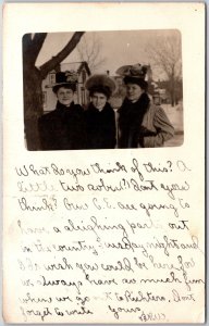 1907 Photograph Of Three Ladies With Handwritten Message Posted Postcard