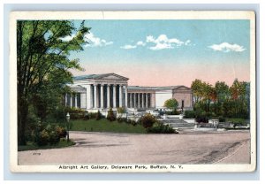 Vintage Albright Art Gallery, Delaware Pak, Buffalo, NY. Postcard P93E