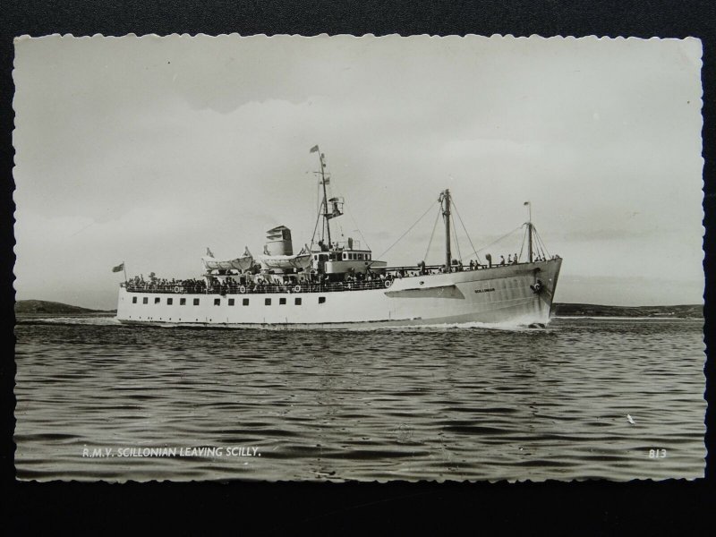 Shipping Isle of Scilly R.M.V. SCILLONIAN Ferry Leaving Scilly - Old RP Postcard