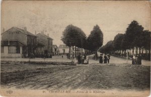 CPA CHOISY-le-ROI - Avenue de la République (44410)