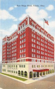 Toledo Ohio 1940s Postcard Fort Meigs Hotel