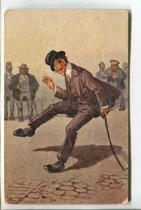 478437 UnSign THIELE Comic DRUNK Gentleman DANCE on Street Vintage postcard