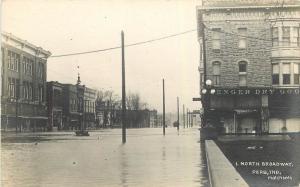 1913 PERU INDIANA North Broadway RPPC  Real Photo postcard 13072