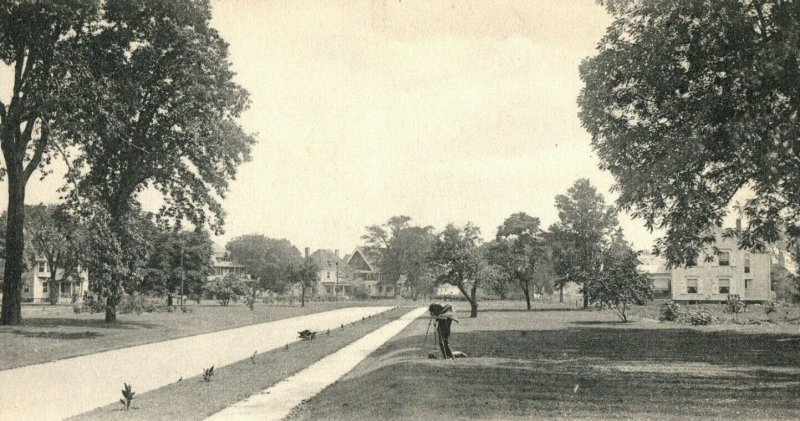 c. 1910 Taking Photo Of Photographer Bronson Place Toledo, OH Postcard P16 