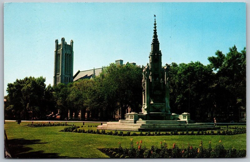 Vtg Winnipeg Manitoba Canada Central Park Waddell Fountain Knox Church Postcard