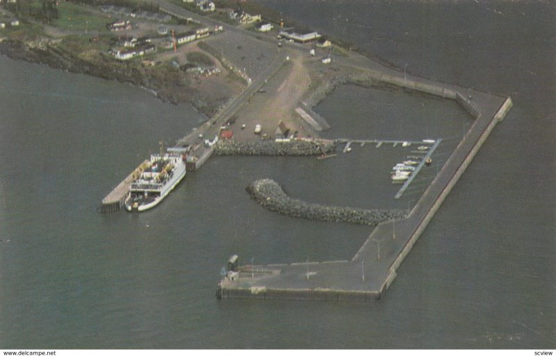 RIVIERE-DU-LOOP, Quebec, Canada, PU-1986; Quai Et Marina