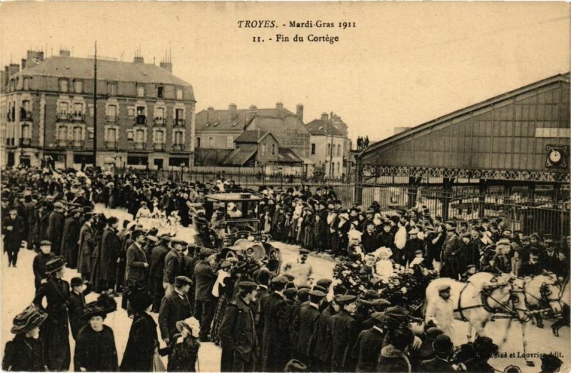 CPA TROYES Mardi - Gras - Fin du Cortege (179181)