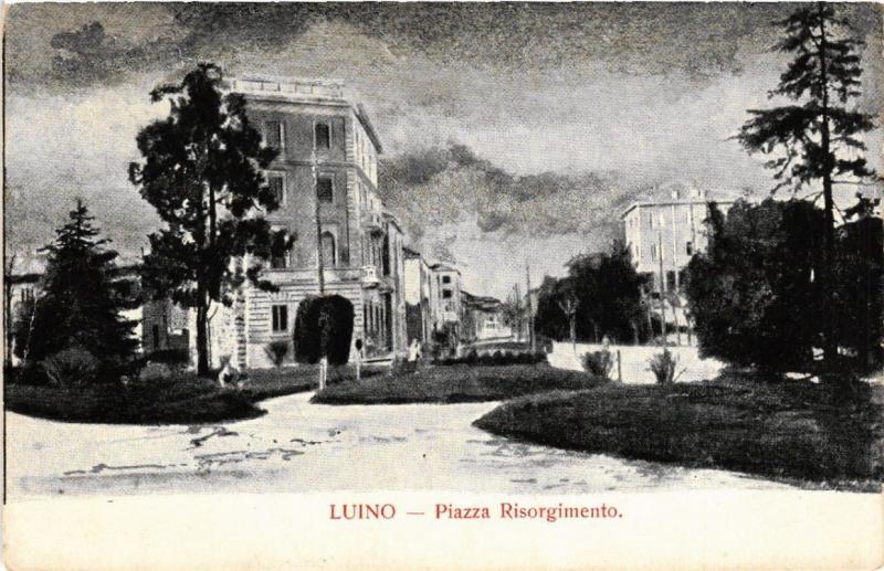 CPA AK Luino Piazza Risorgimento ITALY (553387)