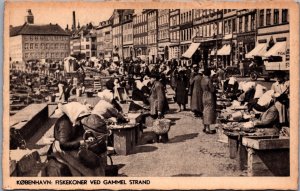 Denmark København Fiskekoner Ved Gammel Strand Copenhagen Vintage Postcard C020