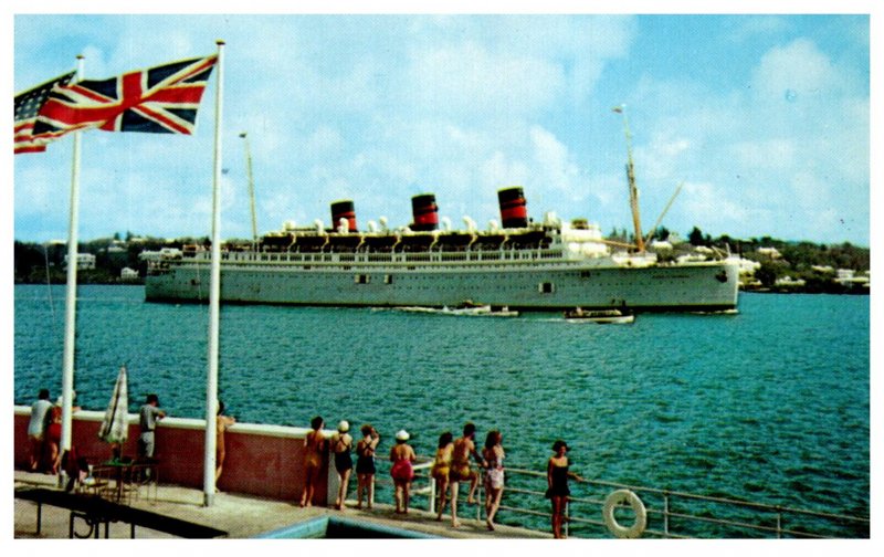 Q.T.E.V. Queen of Bermuda leaving Hamilton Harbor