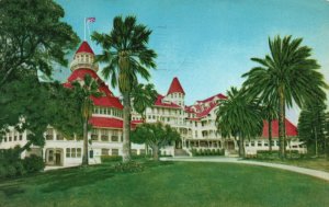 Vintage Postcard 1955 Hotel Del Coronado Favorite Playspot on California Riviera