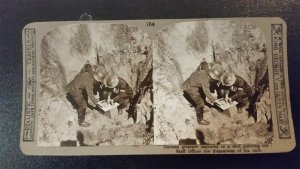 WWI, German Prisoners captured, pointing out Staff Officer, Realistic No. 154