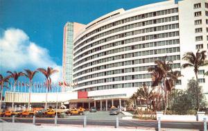 MIAMI BEACH, FL Florida  FONTAINBLEAU HOTEL  Roadside 40's CABS  Chrome Postcard
