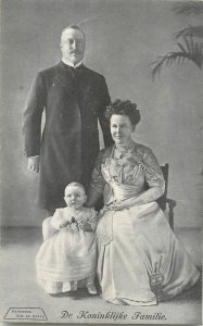 Royalty Germany Koninklijke Familie corwn family pearls dress elegance moustache