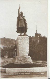 Hampshire Postcard - Winchester - King Alfred Statue - Real Photograph - TZ12070