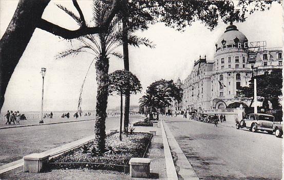 France Nice La Promenade des Anglais et l'Hotel Negresco Photo