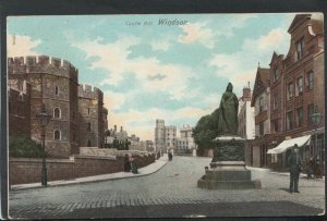 Berkshire Postcard - Castle Hill, Windsor  T5990