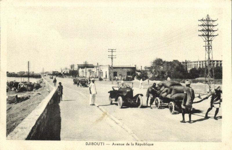 djibouti, DJIBOUTI, Avenue de la République, Old Car, Cart (1930s) Postcard (2)