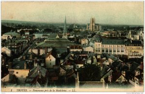 CPA TROYES Panorama pris de la Madeleine (723108)