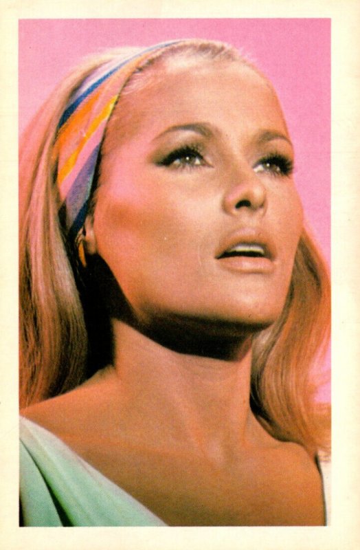 Ursula Andress