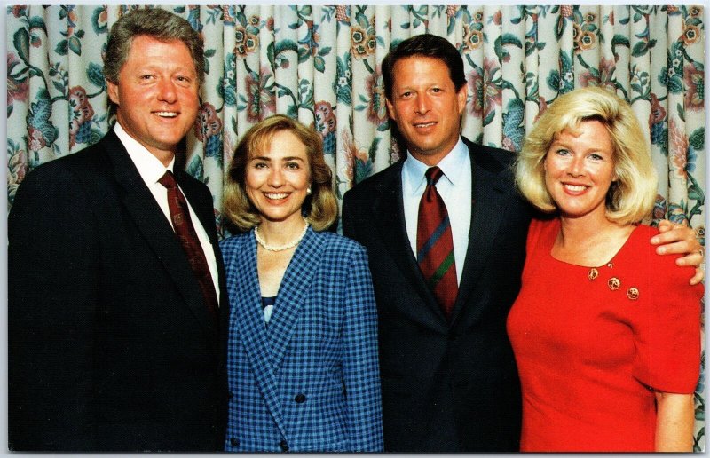 VINTAGE POSTCARD PRESIDENT BILL CLINTON AND HILARY AL GORE AND TIPPER 1993