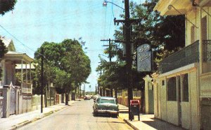 Ponce Puerto Rico San Jose Guest House Old Car, 2.25 x 3.5 Business Card