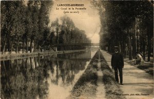 CPA LAROCHE-MIGENNES - Le Canal et la Passerelle (pris en aval) (658741)