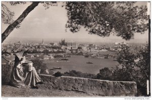 RP; El Puerto desde el bosque de Bellver, MALLORCA PALMA, Islas Baleares, Spa...