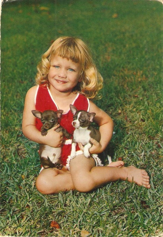 Little girl with her pets  Nice Itaslian postcard. Size 15 x 10,5 cms