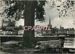 Postcard Modern Saumur (Maine et Loire) Vue Generale taking Chestnut Square a...